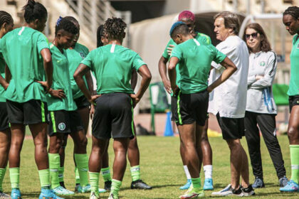 SUPER FALCONS