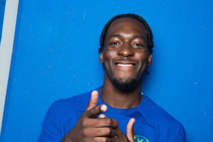 Chelsea sign France defender Disasi