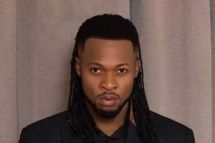 I was asked to stop my performance because of P-Square - Flavour