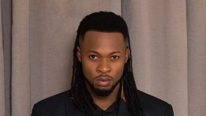 I was asked to stop my performance because of P-Square - Flavour