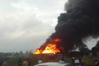 Four vehicles burnt as petrol tanker explodes along Ife-Ibadan expressway