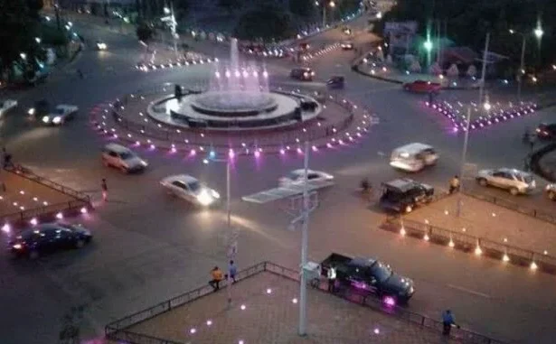 This is somewhere in Abakaliki, the capital of Ebonyi State in Igboland, at night-the hidden treasure city of Igboland.