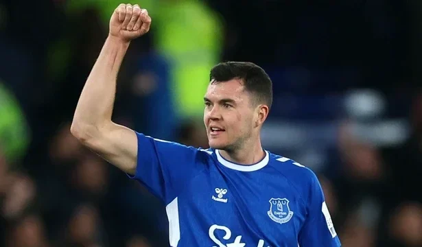 £80,000-a-Week Star's Everton Career Surely Over After Moyes Decision v Chelsea
