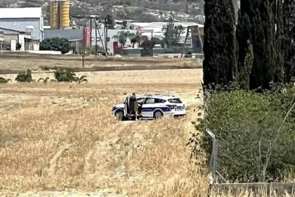 Police Officers Caught On Camera Having S*x In Their Patrol Car In Broad Daylight