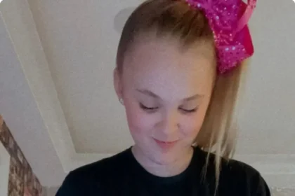 Popular Singer, Jojo Siwa Reveals She Was Pressured Into Saying She Was A L£sbian