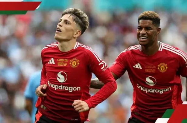 Alejandro Garnacho (L) and Marcus Rashford (R) struggled last season. Photo by David Rogers. Source: Getty Images