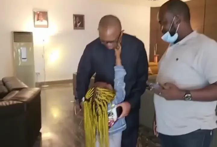 "You wan kiss our president?" - Video of Obio Oluebube stretching her lips towards Peter Obi stirs reactions