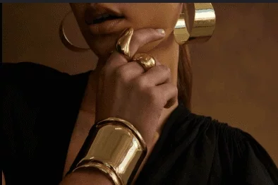 3 Reasons gold is prohibited for Muslim men and allowed for women