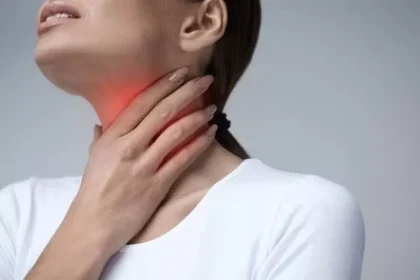 If You Notice This While Eating, It Could Be a Sign of Cancer, Doctors Say