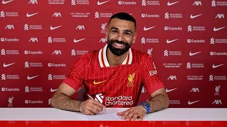 Mohamed Salah Signs New Two-Year Deal at Liverpool